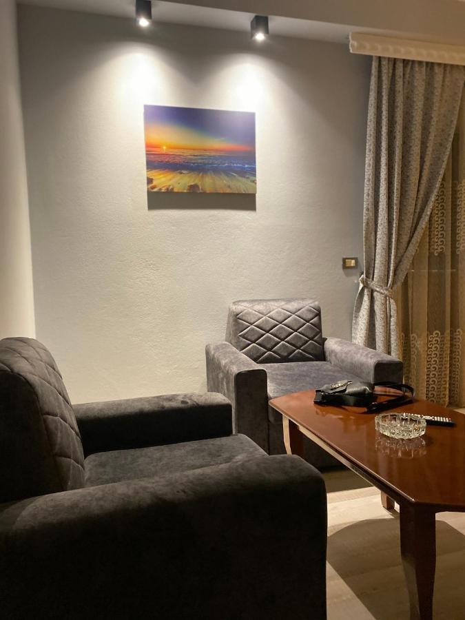 Hotel Jurgen เลเจอ ภายนอก รูปภาพ