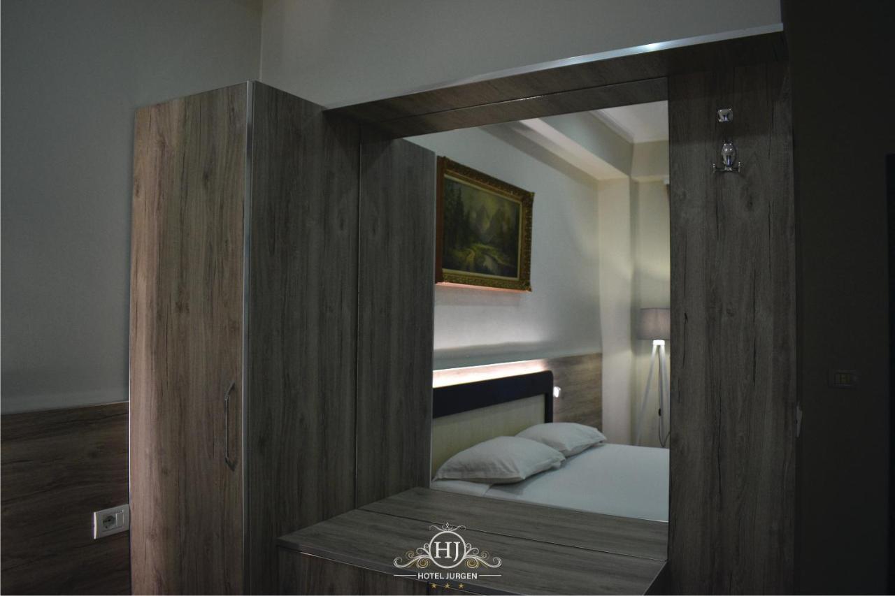 Hotel Jurgen เลเจอ ภายนอก รูปภาพ