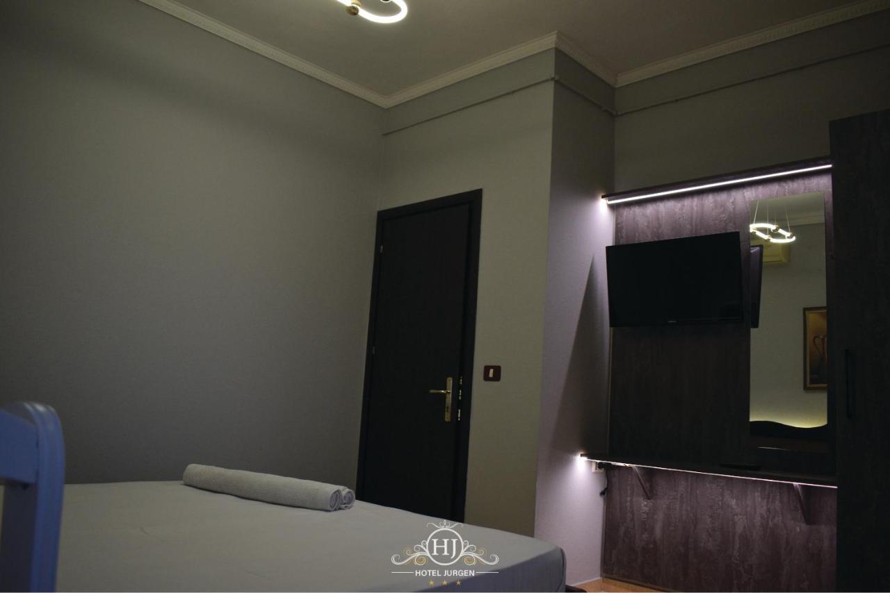 Hotel Jurgen เลเจอ ภายนอก รูปภาพ