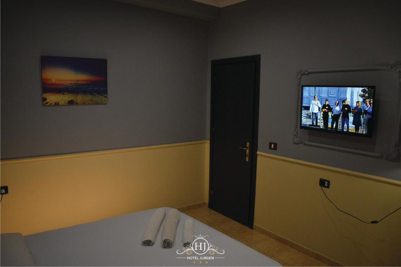 Hotel Jurgen เลเจอ ภายนอก รูปภาพ