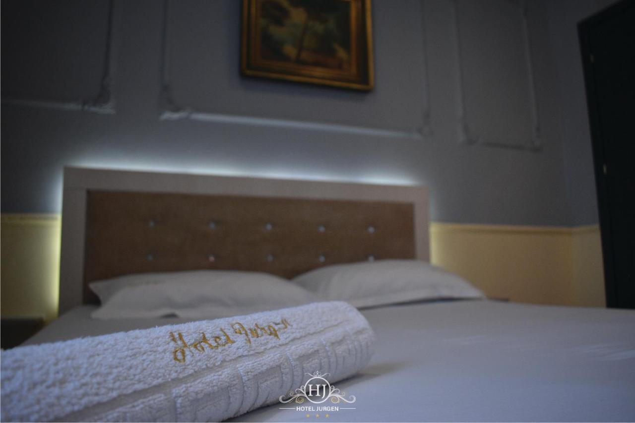 Hotel Jurgen เลเจอ ภายนอก รูปภาพ