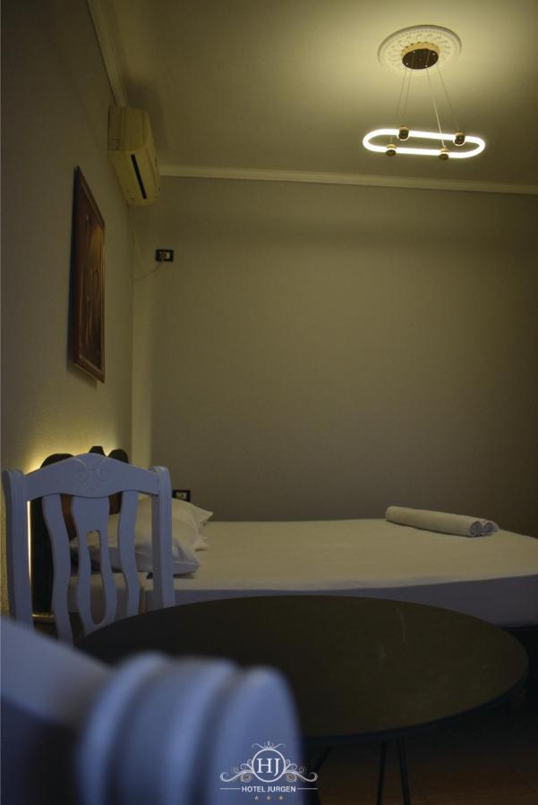 Hotel Jurgen เลเจอ ภายนอก รูปภาพ