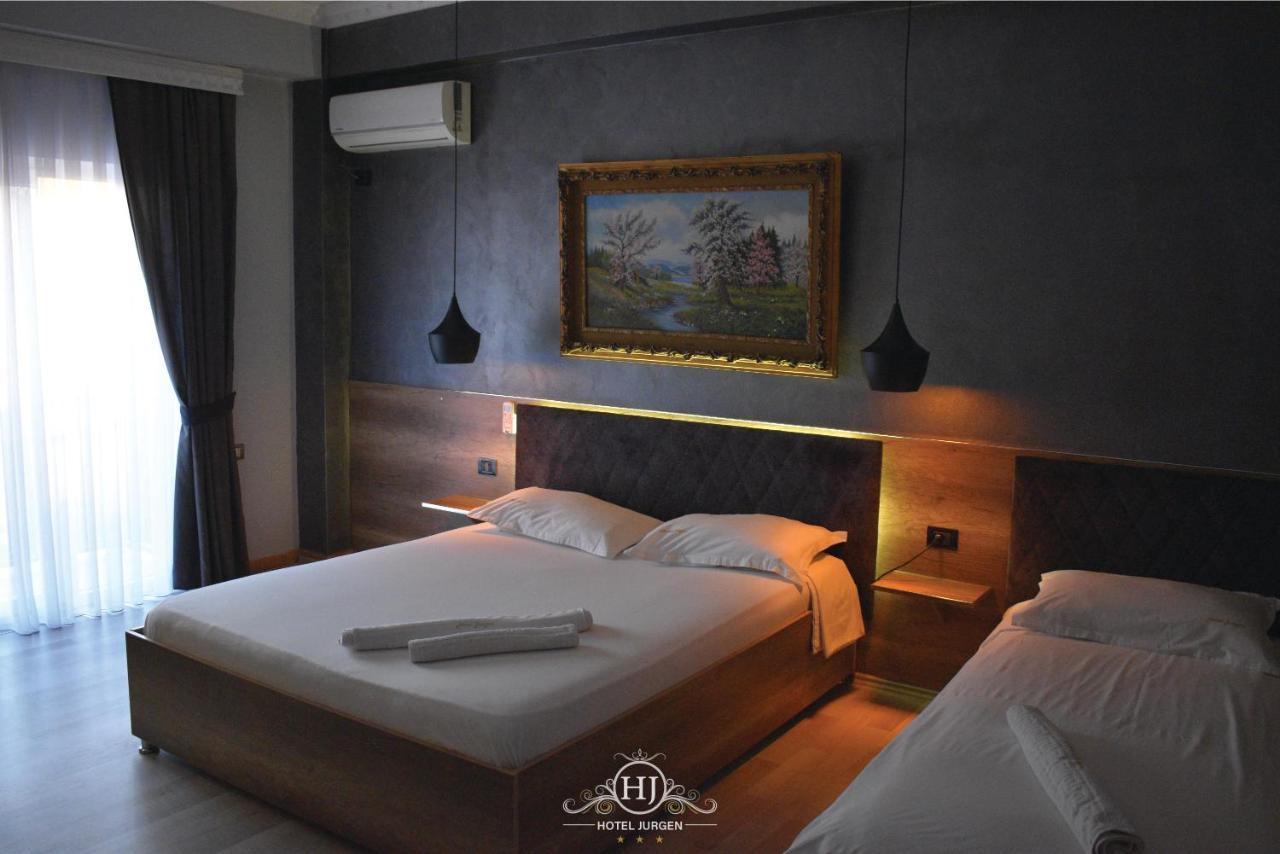Hotel Jurgen เลเจอ ภายนอก รูปภาพ