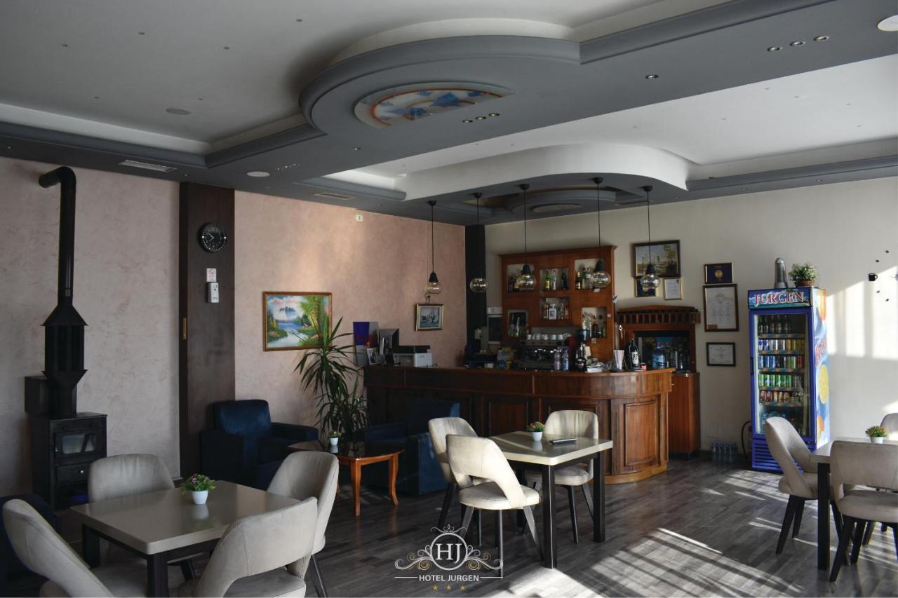 Hotel Jurgen เลเจอ ภายนอก รูปภาพ