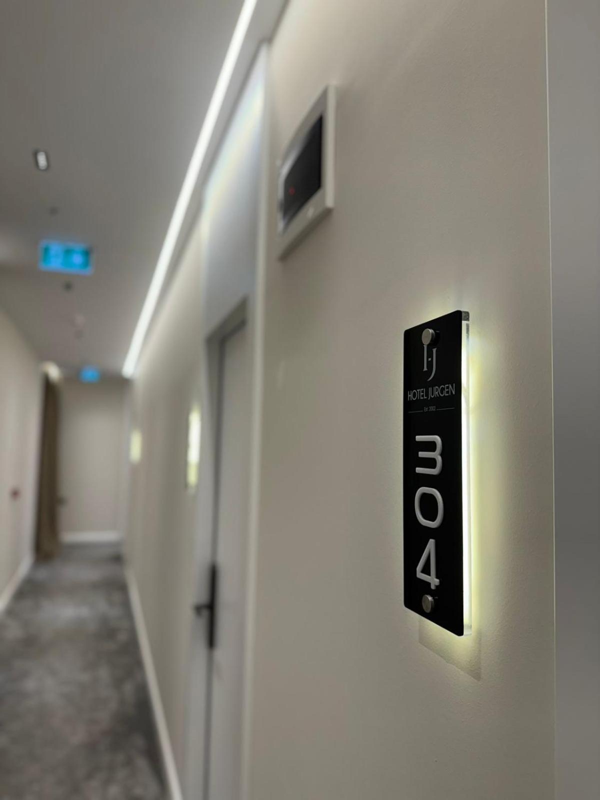 Hotel Jurgen เลเจอ ภายนอก รูปภาพ