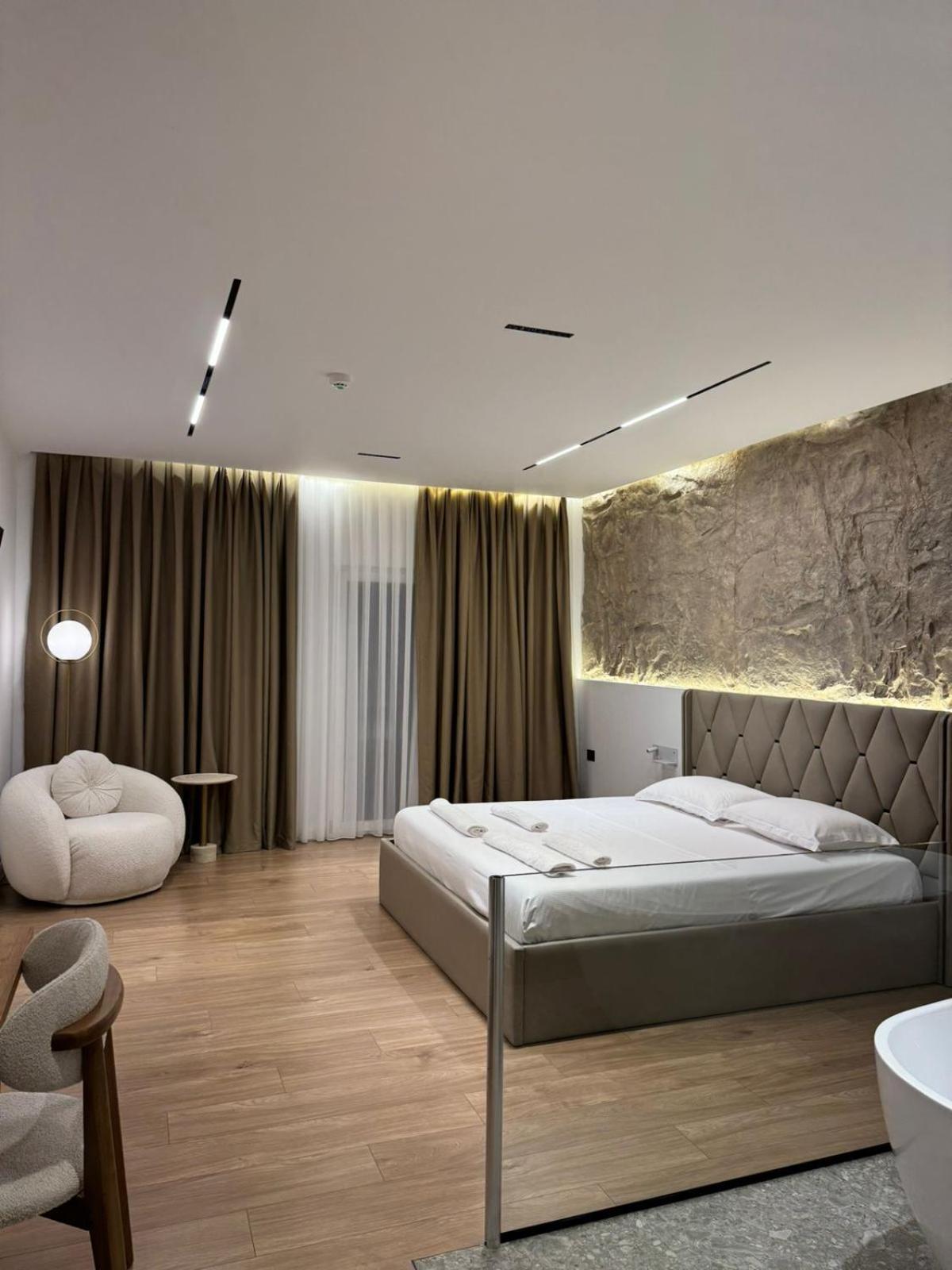 Hotel Jurgen เลเจอ ภายนอก รูปภาพ