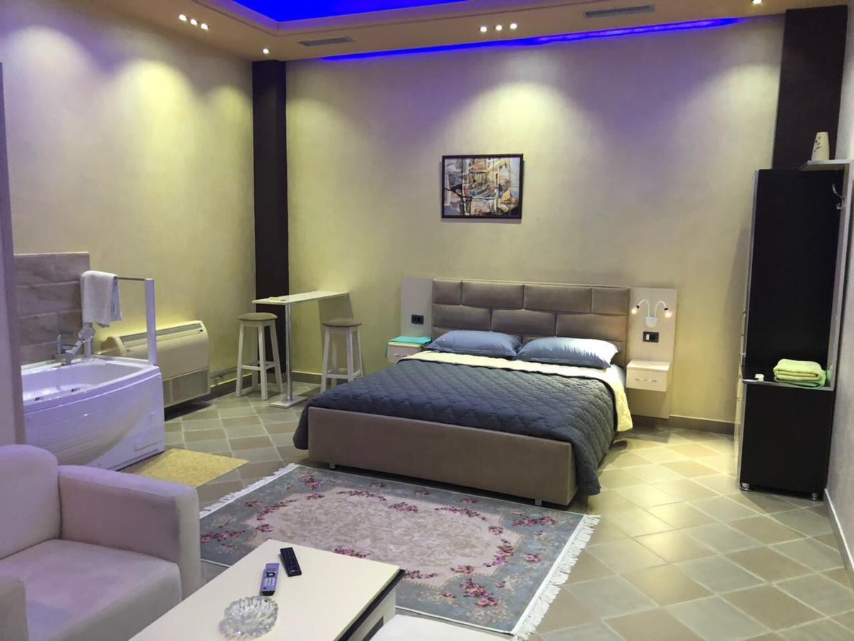 Hotel Jurgen เลเจอ ภายนอก รูปภาพ